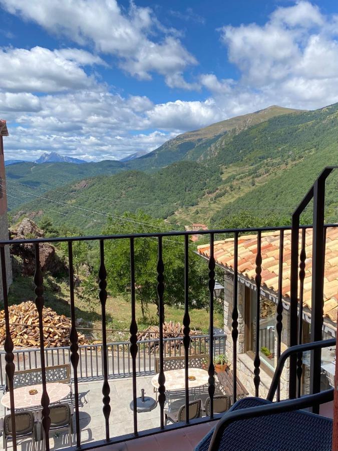 Hostal Alt Llobregat Castellar De N'Hug Exteriér fotografie