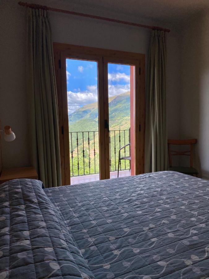 Hostal Alt Llobregat Castellar De N'Hug Exteriér fotografie